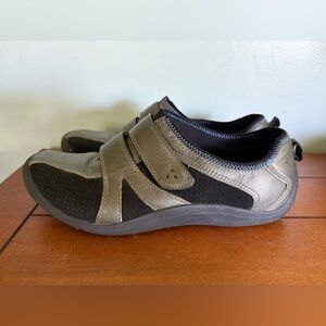 Privo by Clarks Black Bronze Casual Leather Velcro Fasten Walking Shoes Size 8.5